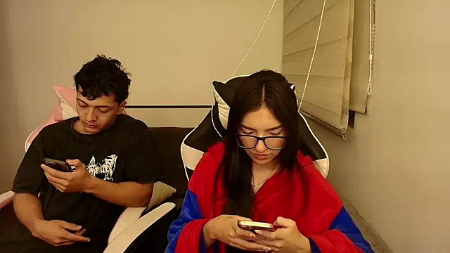 DesireLuxe online show from November 2025 06:39:03 AM