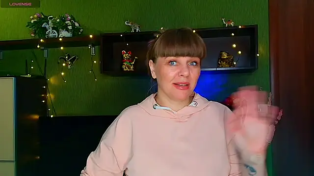 VeronikawGold online show from February 2026 05:55:02 PM