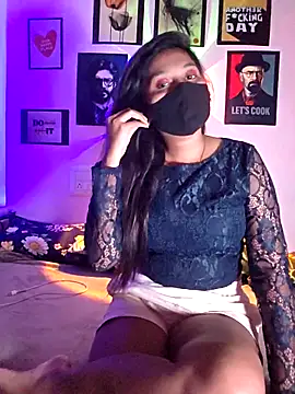 Snapshot of LOVELY__SMART__CPL chatting on September 2025 05:06:01 PM LOVELY SMART CPL online show from September 2025 05:06:01 PM