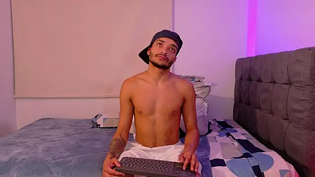 eross chipre  online show from February 2026 06:40:02 AM