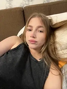 Milana mil online show from September 2025 10:03:02 AM