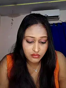 hotlovr online show from March 2025 05:49:01 PM