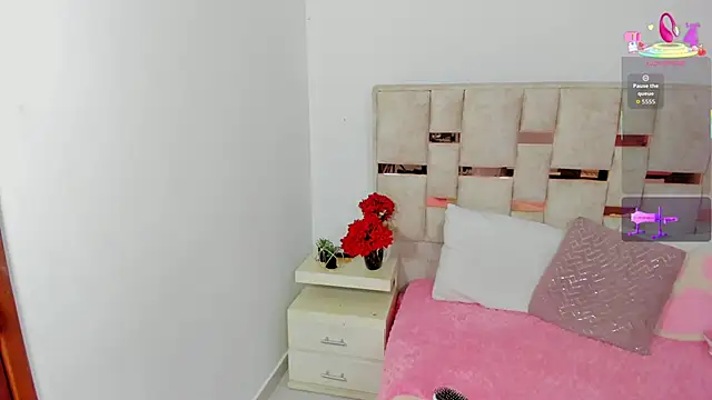 cutie sarax1 online show from November 2025 11:43:01 AM