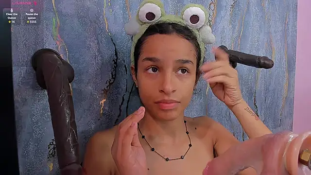 Snapshot of honey_sofii_ chatting on September 2025 11:57:01 AM honey sofii online show from September 2025 11:57:01 AM