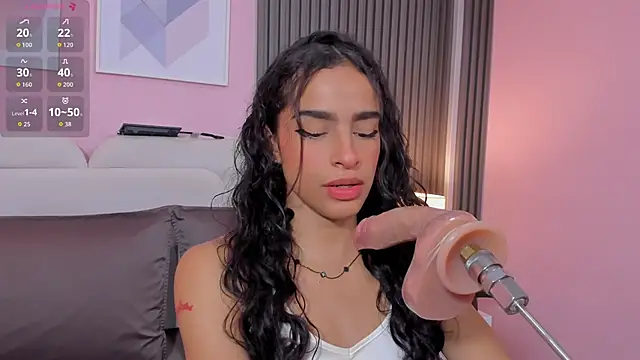 Snapshot of honey_sofii_ chatting on September 2025 12:21:02 PM honey sofii online show from September 2025 12:21:02 PM