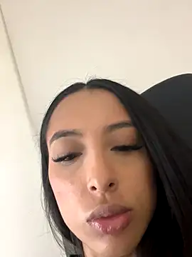 agaataa  online show from November 2025 12:54:01 AM