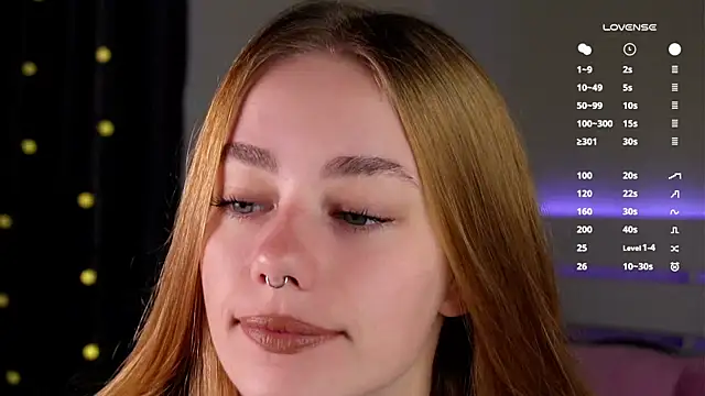 Snapshot of EmilaMills chatting on September 2025 12:45:02 AM EmilaMills online show from September 2025 12:45:02 AM