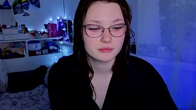 milliedoll online show from November 2025 02:45:01 AM