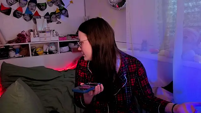 milliedoll online show from December 2025 05:14:01 AM