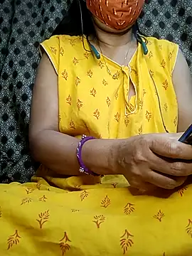Snapshot of IND9876 chatting on February 2025 05:31:01 PM IND9876 online show from February 2025 05:31:01 PM