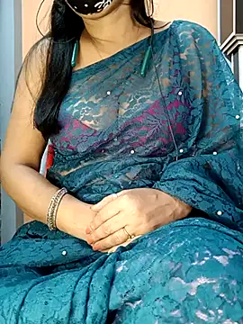 Snapshot of IND9876 chatting on February 2025 06:10:02 AM IND9876 online show from February 2025 06:10:02 AM