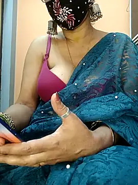 Snapshot of IND9876 chatting on March 2025 06:10:02 AM IND9876 online show from March 2025 06:10:02 AM