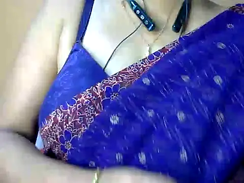 Snapshot of IND9876 chatting on October 2025 02:26:01 PM IND9876 online show from October 2025 02:26:01 PM