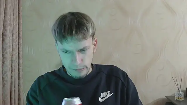 frama666 online show from November 2025 02:39:02 PM