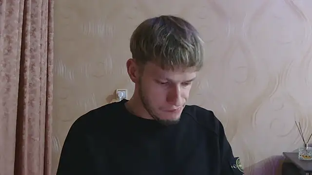 frama666 online show from November 2025 09:15:01 PM