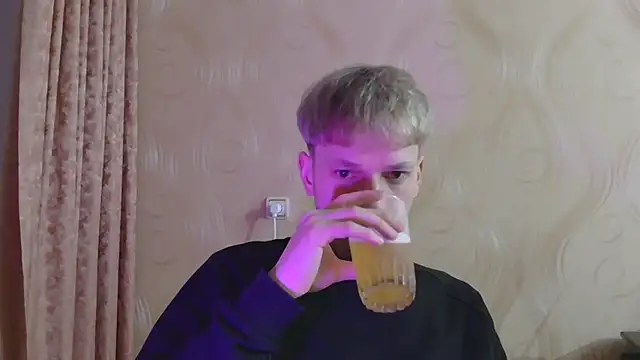 frama666 online show from February 2026 07:41:01 PM