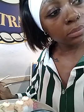 xxTatiannaxx online show from June 2026 01:46:01 PM