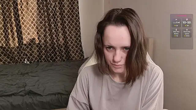 Luna Loveee online show from September 2025 05:00:02 AM