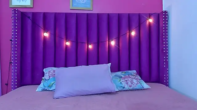 innocenthazel online show from April 2026 02:50:02 AM