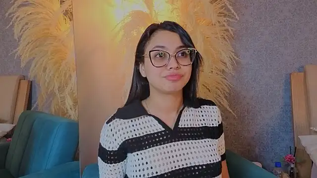 Lucia Brown  online show from March 2026 02:22:02 PM