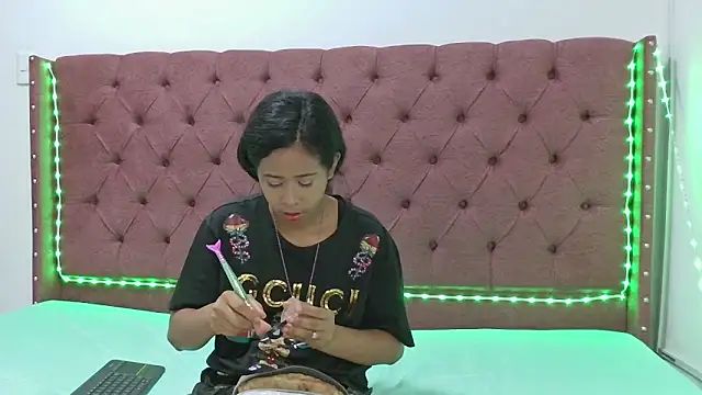 Snapshot of couple_hotfox chatting on March 2025 01:22:01 AM couple hotfox online show from March 2025 01:22:01 AM