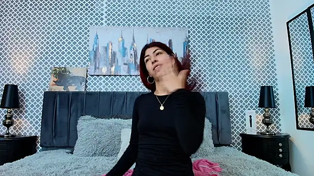 Snapshot of Cassie_bloom chatting on March 2025 10:03:01 AM Cassie bloom online show from March 2025 10:03:01 AM