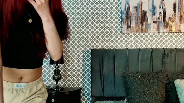Snapshot of Cassie_bloom chatting on September 2025 03:54:01 AM Cassie bloom online show from September 2025 03:54:01 AM