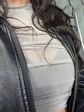 Anniie  Evans online show from October 2025 03:04:01 AM