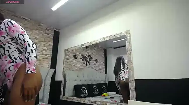 Snapshot of miha_sex91 chatting on March 2025 09:18:02 AM miha sex91 online show from March 2025 09:18:02 AM
