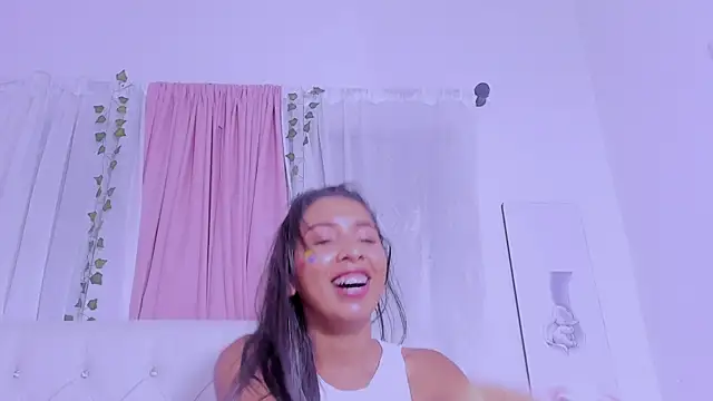 Emma lorense22 online show from March 2025 01:24:01 AM