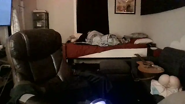 JCstrings online show from March 2025 04:52:01 AM