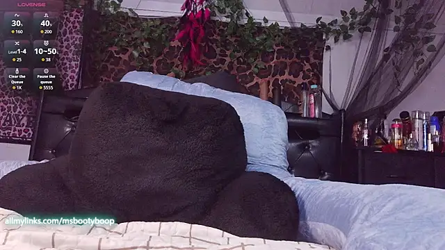 MsBootyBoop online show from April 2026 05:27:02 AM