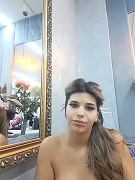 Bella Posh online show from October 2025 05:19:01 AM