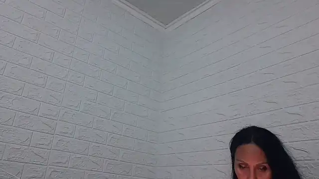 Snapshot of Ramona870 chatting on May 2026 09:43:01 PM Ramona870 online show from May 2026 09:43:01 PM