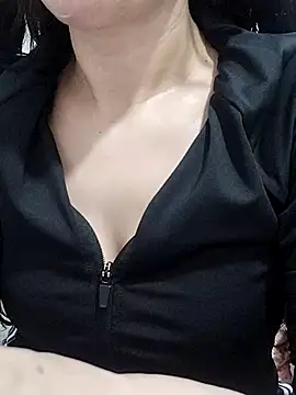 BUSE8821 online show from April 2026 11:27:02 PM