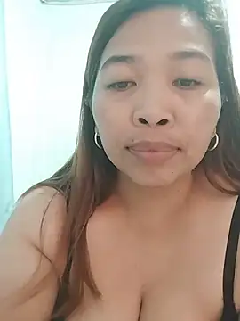 Snapshot of Sweet_fatty18 chatting on June 2026 02:11:01 AM Sweet fatty18 online show from June 2026 02:11:01 AM