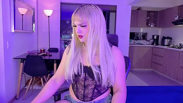 ScarletThompsonx online show from February 2026 11:58:02 PM