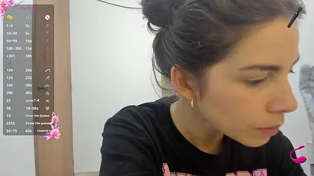 jessyegoldenn online show from February 2026 08:37:02 PM