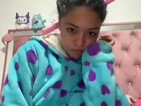 Snapshot of hellokitty__valery chatting on February 2025 02:21:01 AM hellokitty valery online show from February 2025 02:21:01 AM