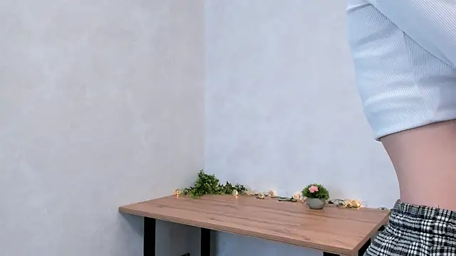 FloraEves online show from March 2025 07:19:02 AM