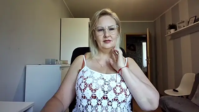 DianaLive online show from July 2026 06:08:02 AM