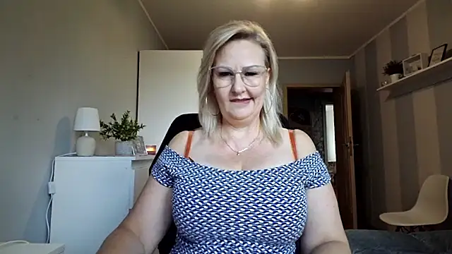 DianaLive online show from July 2026 07:57:01 AM