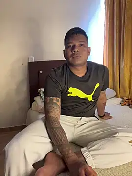 Saipuer31 online show from April 2026 08:58:01 PM