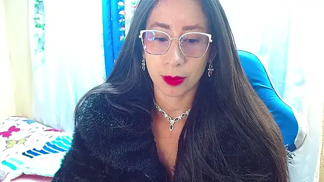 Snapshot of Gia_leinn chatting on November 2025 02:39:01 PM Gia leinn online show from November 2025 02:39:01 PM