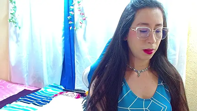 Snapshot of Gia_leinn chatting on January 2026 04:45:01 PM Gia leinn online show from January 2026 04:45:01 PM