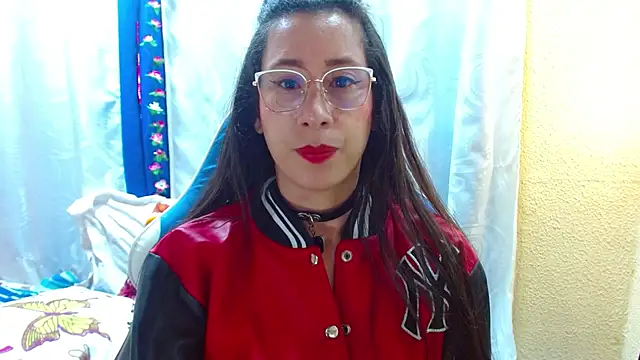 Snapshot of Gia_leinn chatting on February 2026 02:31:02 PM Gia leinn online show from February 2026 02:31:02 PM