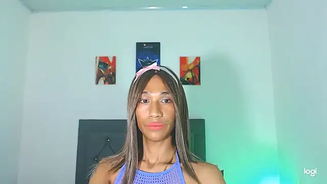 red veltet online show from March 2026 04:35:02 PM