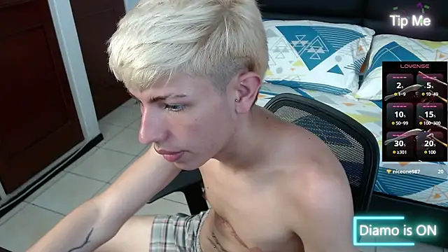 matteo foxx online show from March 2025 10:10:01 PM