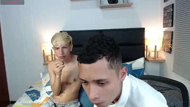 matteo foxx online show from March 2025 07:13:02 PM