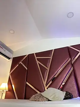 DanielaMedinaa online show from November 2025 09:28:01 PM